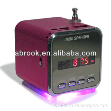 Mini portable usb speaker with FM and flash light